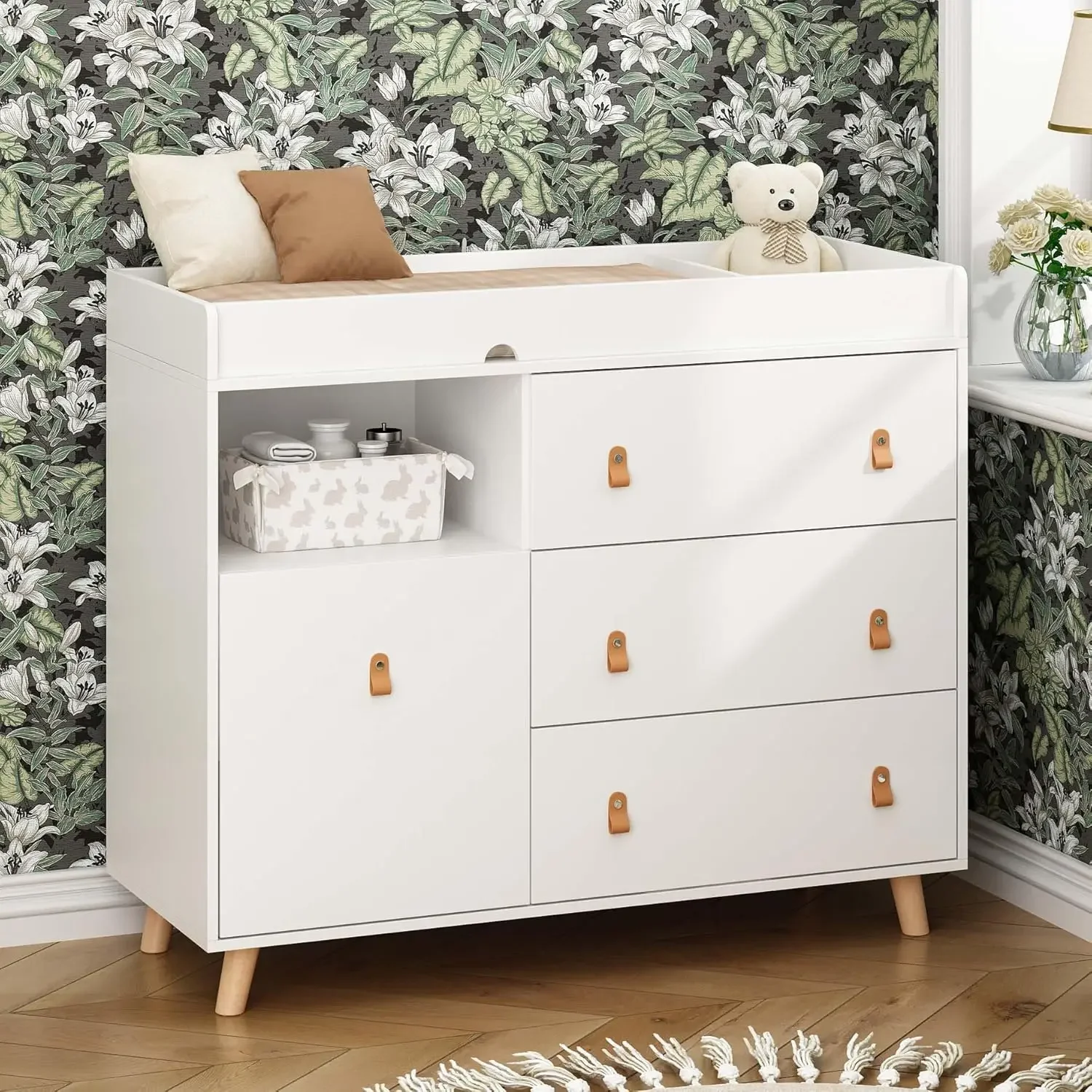 Baby Nursery Chest Of Drawers - Commode à langer pour bébé avec